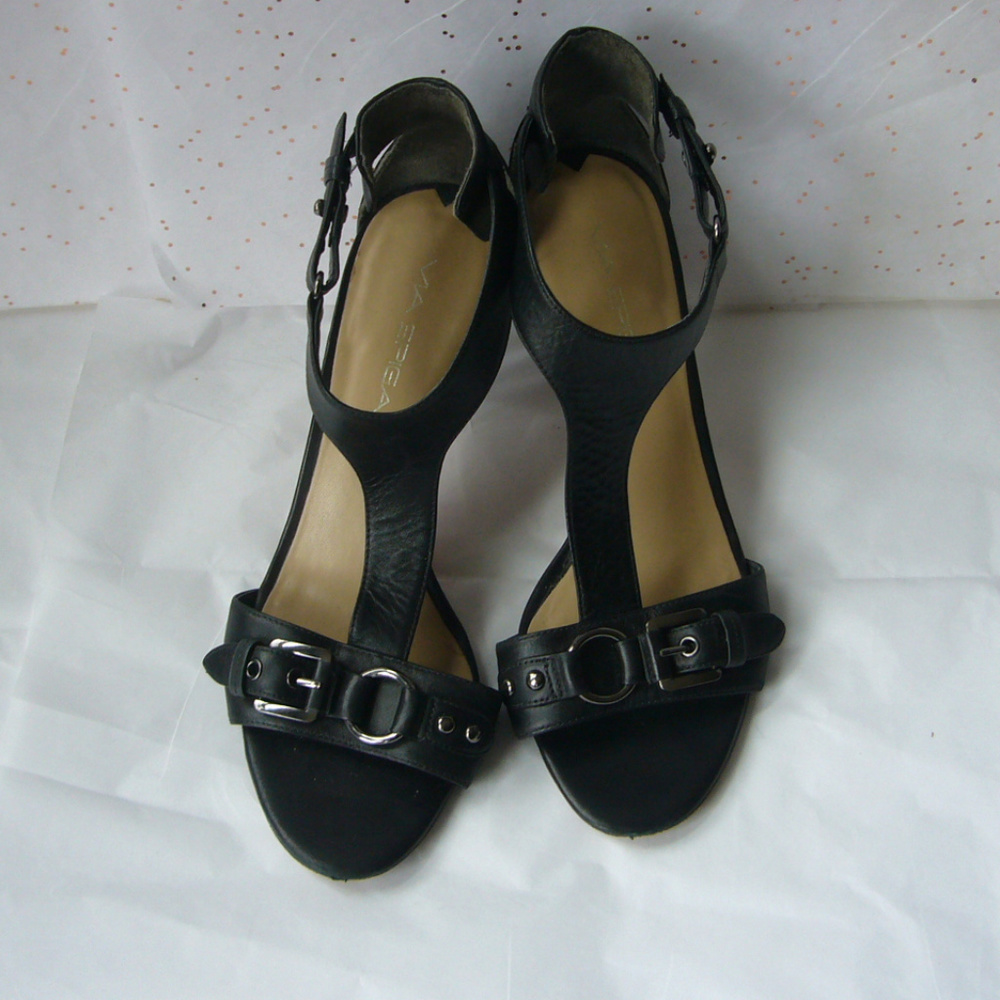 Via Spiga Black Leather T-strap Sandal Silver Hardware Buckle  - Sz 7 VTG
